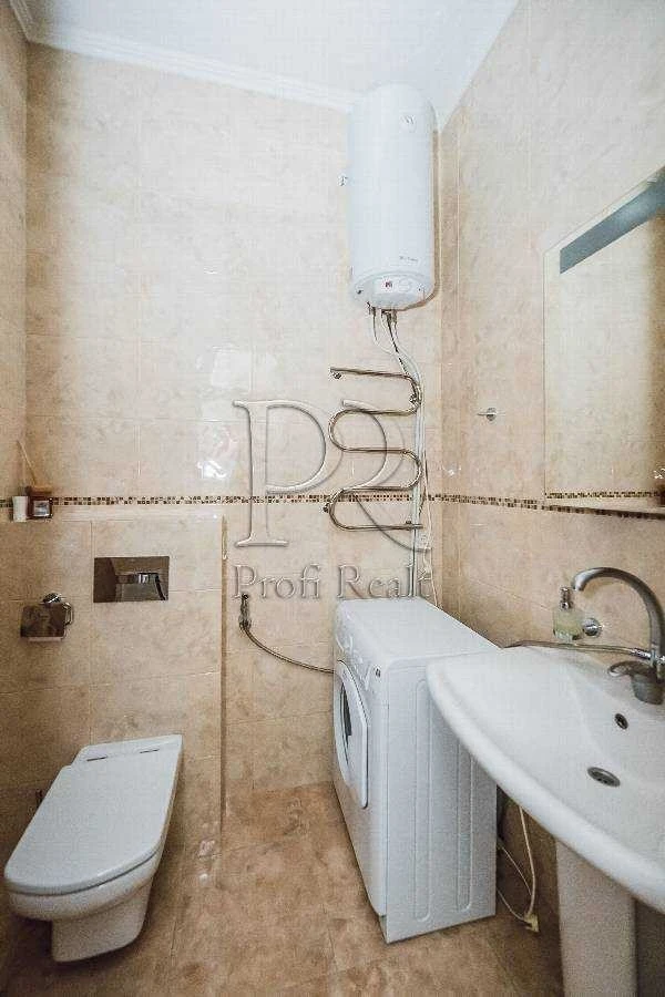 Sale of a 2-room apartment of 55 m², 8 Simona Petlyura St