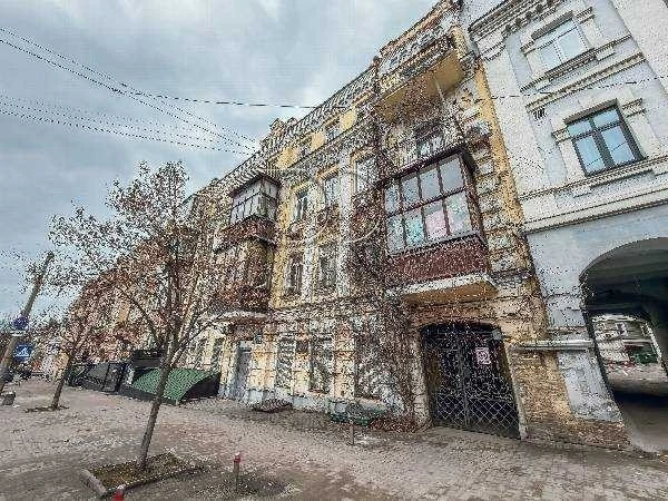 Sale of a 2-room apartment of 55 m², 8 Simona Petlyura St