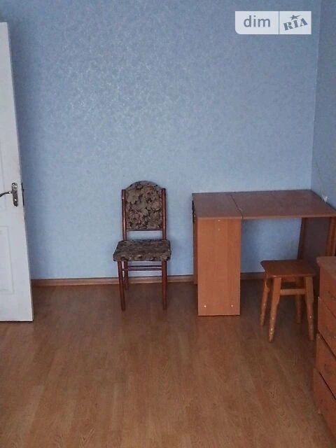 Здам в оренду кімнату на вул. Братиславська довгостроково •