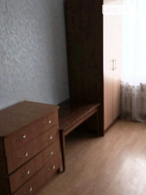 Здам в оренду кімнату на вул. Братиславська довгостроково •