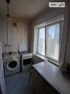 Здам в оренду кімнату на вул. Ореста Левицького довгостроков
