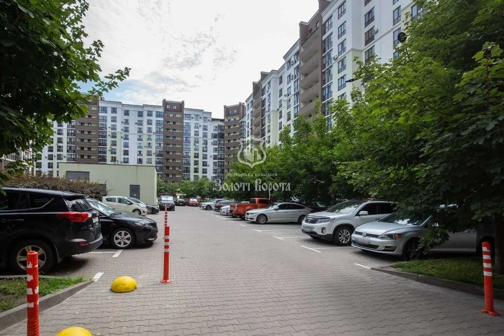 Квартира, 2к. Дизайнерський ремонт. ЖК Лісова казка. Радисті