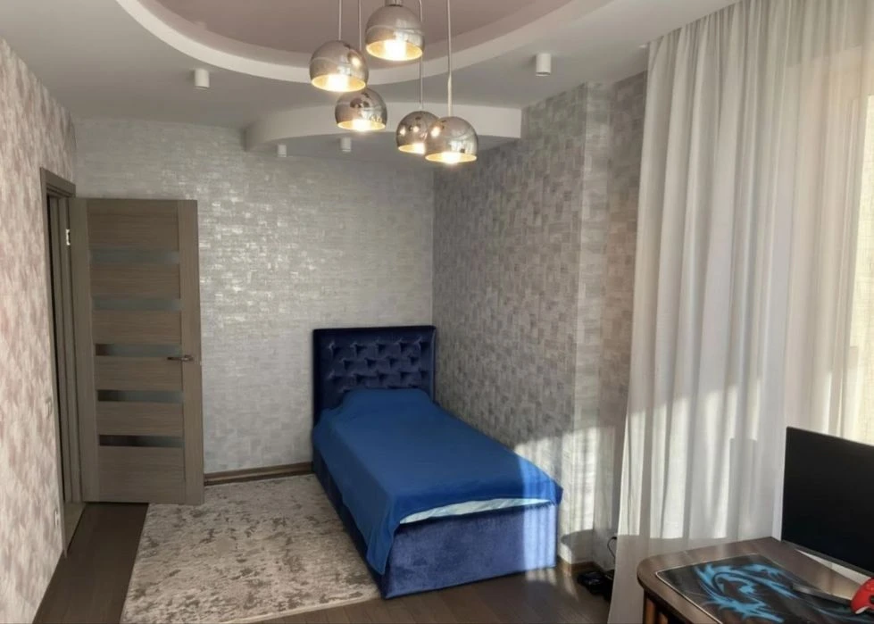Продаж 3 кім + кухня вітальня в новобудові Мазепи Спартак