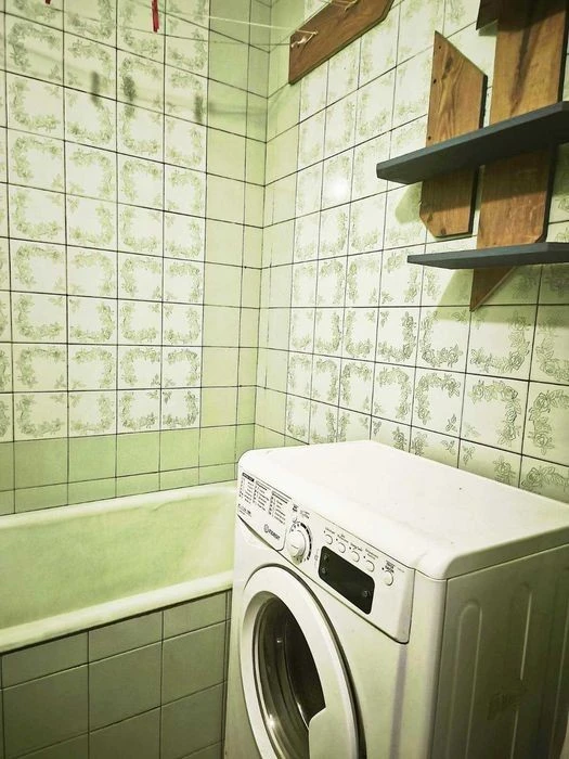 Продаж 1 кімнатної квартири на Позняках, вул. Кошиці 9