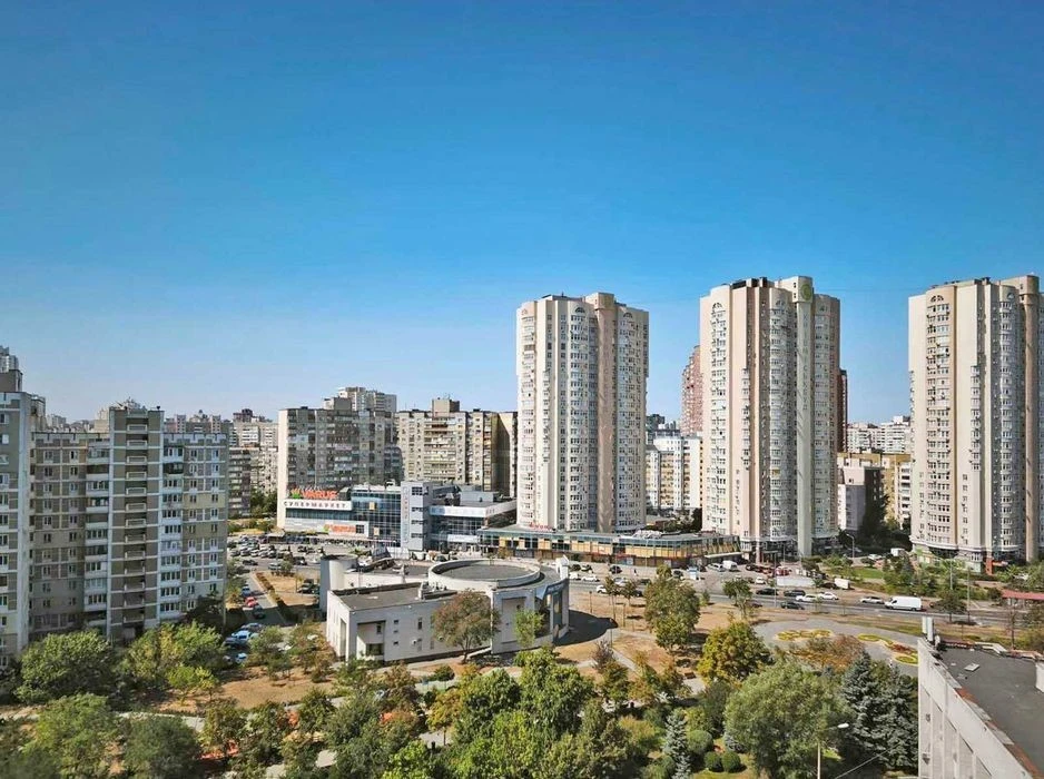 Продаж 1 кімнатної квартири на Позняках, вул. Кошиці 9