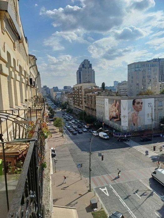 Продам 1 кімнату, 31 кв. м. Велика Васильківська Центр Києва