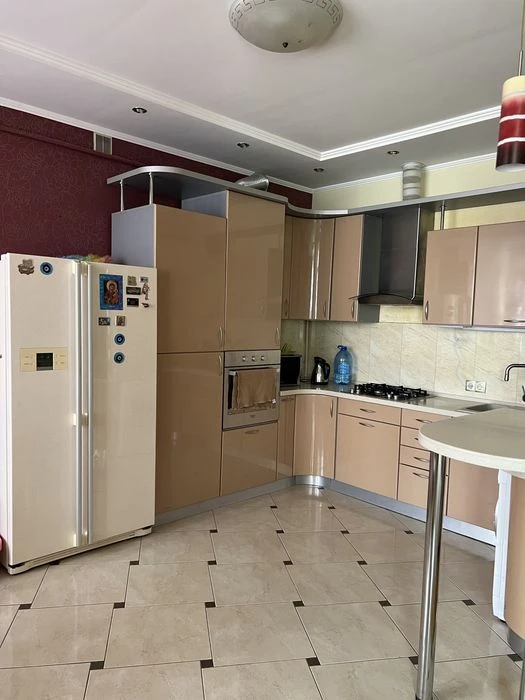 Продаж БЕЗ КОМІСІЇ 3-кімнатної  квартири 95 м² з ремонтом, м