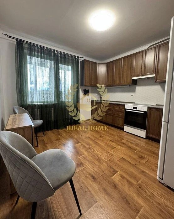Продам двокімнатну квартиру на Миколи Закревського вул., Дес