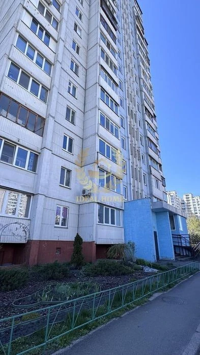 Продам 3-кімнатну квартиру по вулиці Лісківська в Деснянсько