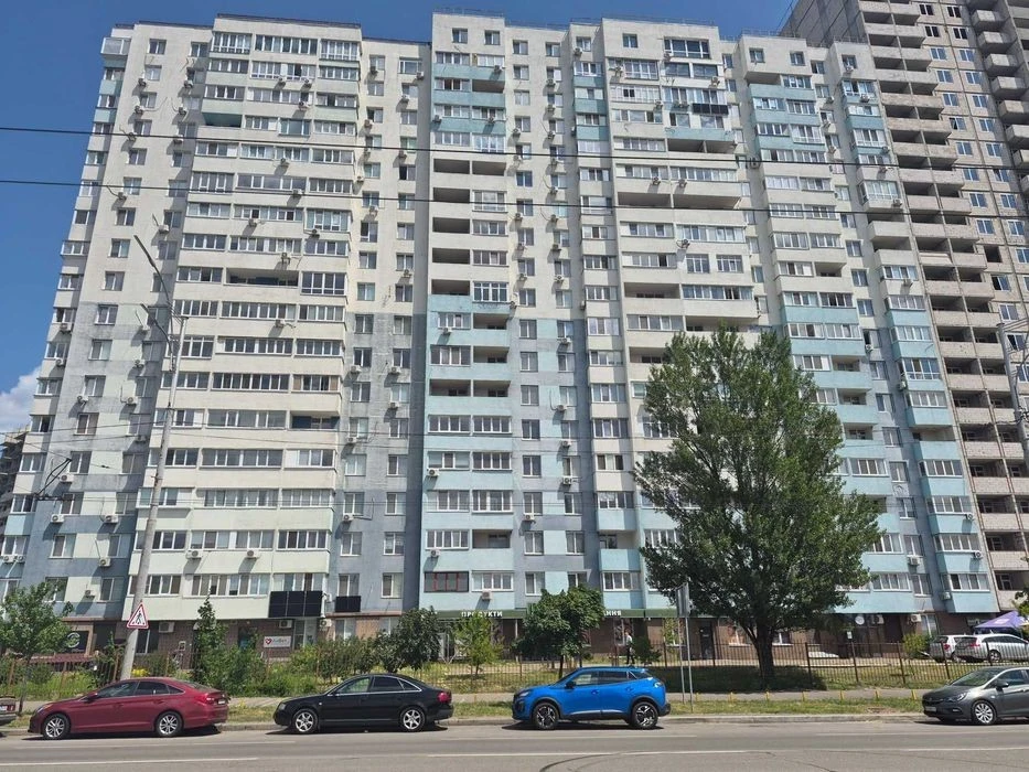 Продається 1-кім квартира вул. Рональда Рейгана, 40