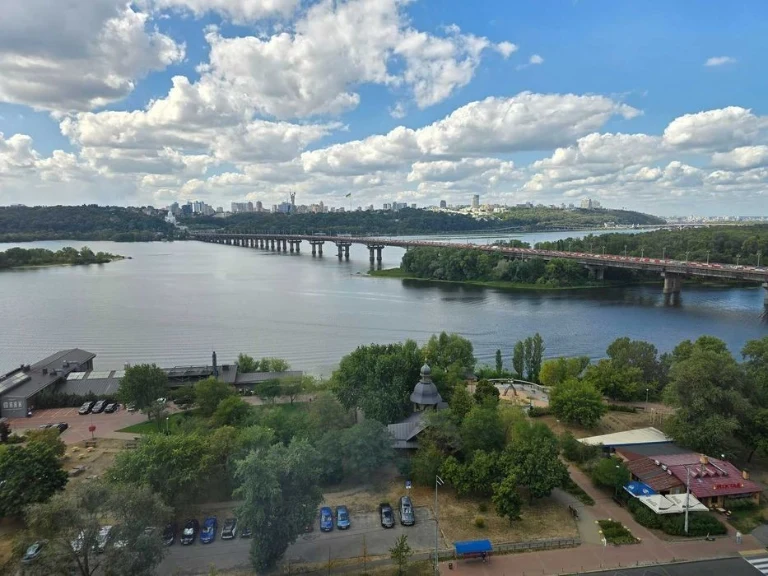 Видова квартира на Дніпро | 69 м² | 15 поверх | Дніпровська