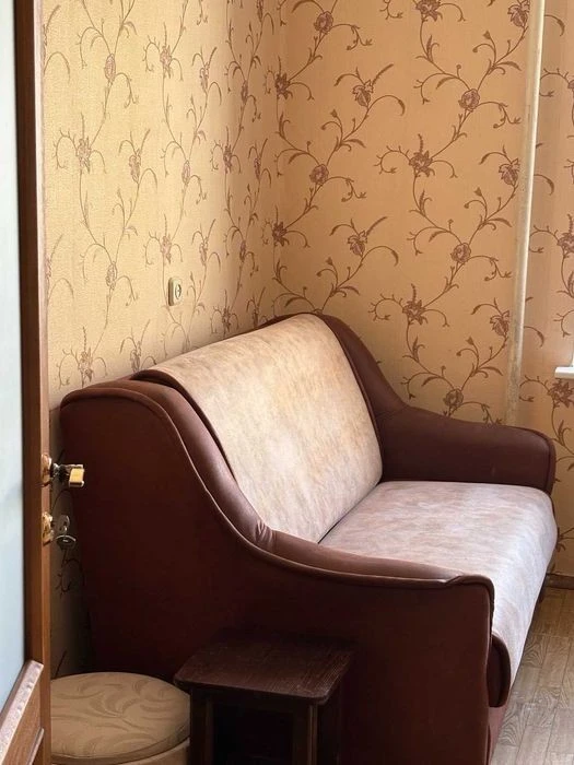 Продам просторную 3-х комн. квартиру, 78 кв. м., Лаврухина,