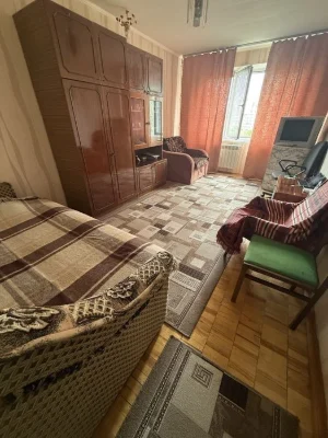 Продаж 1-к пр. Академіка Корольова, 12Ж Булгакова