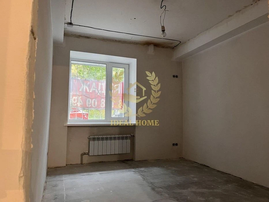 Продаж 3-к квартири з окремим входом, біля метро Сирець. Мож