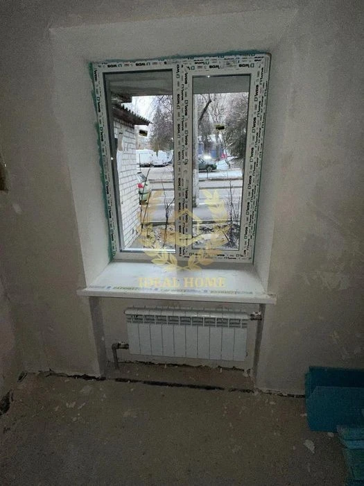 Продаж 3-к квартири з окремим входом, біля метро Сирець. Мож