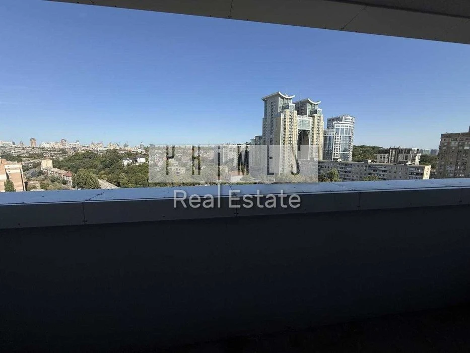 Продаж 3к квартири 103м2 без ремонта Новопечерська Вежа Бойч