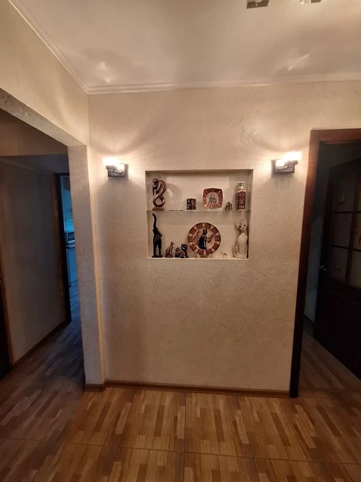 Продам 2ух ком Жм Покровский Коммунар 5п правый берег г.Днеп
