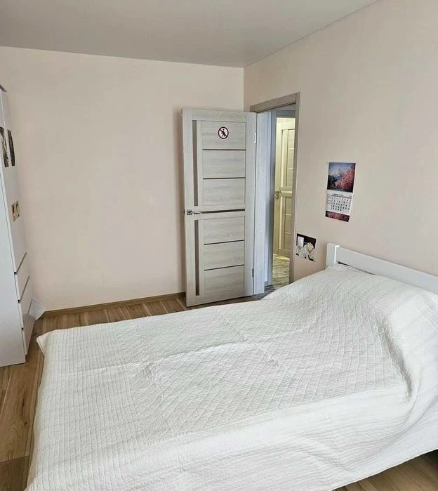 Продам 3-к квартиру (ленинградка 75 м2 ) на пр. Мира, Левобе