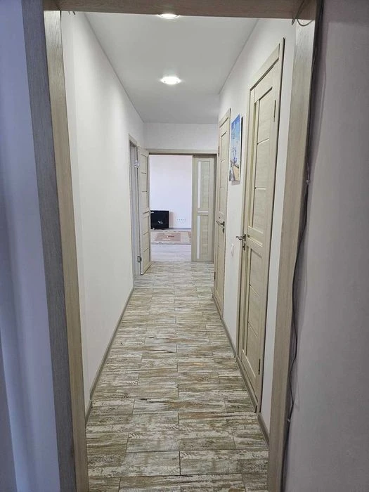 Продам 3-к квартиру (ленинградка 75 м2 ) на пр. Мира, Левобе