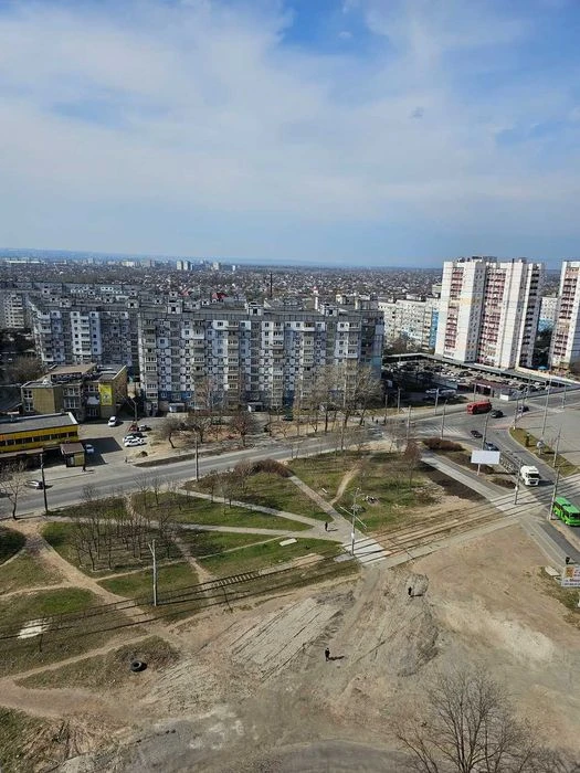 Продам 3-к квартиру (ленинградка 75 м2 ) на пр. Мира, Левобе