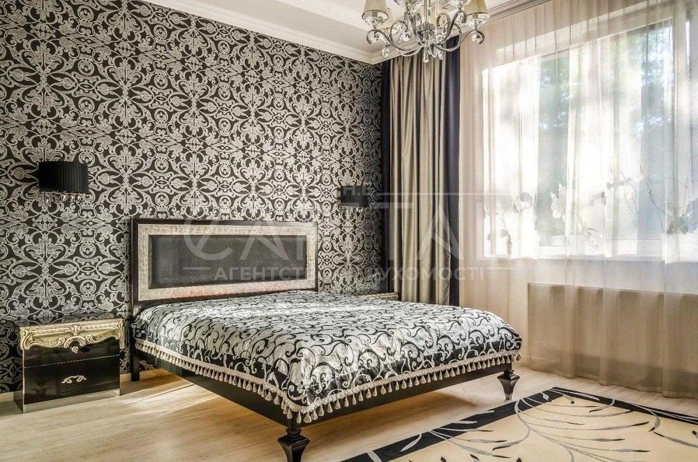 Продаж 2-поверхового будинку, загальною площею 245м2 м. Київ