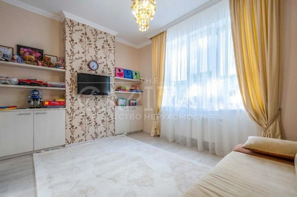Продаж 2-поверхового будинку, загальною площею 245м2 м. Київ