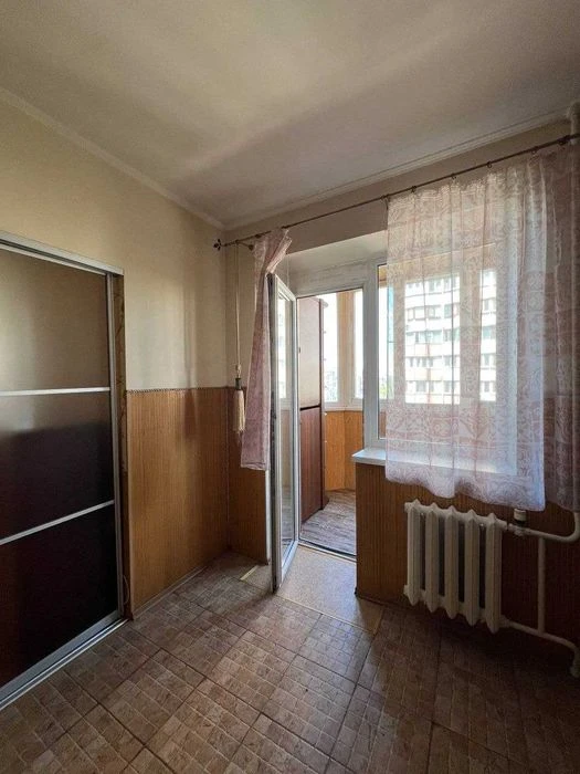 3 комнатная квартира в новом, кирпичном доме на Заболотного