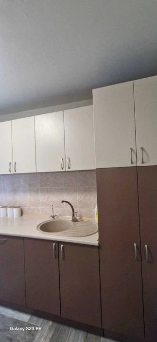 ПРОДАЖА 3-комнатной квартиры на среднем этаже