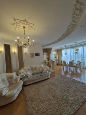 4к! Новострой! 1150 дол кв м с мебелью! Центр Успенская площ