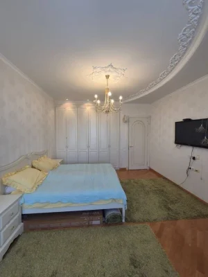 4к! Новострой! 1150 дол кв м с мебелью! Центр Успенская площ