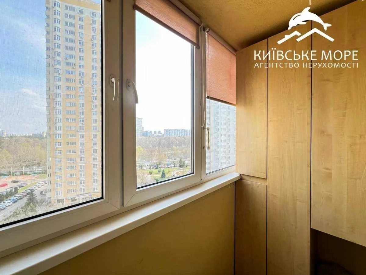 Оренда 1-кімнатної квартири 52 м², Воскресенська вул., 12А