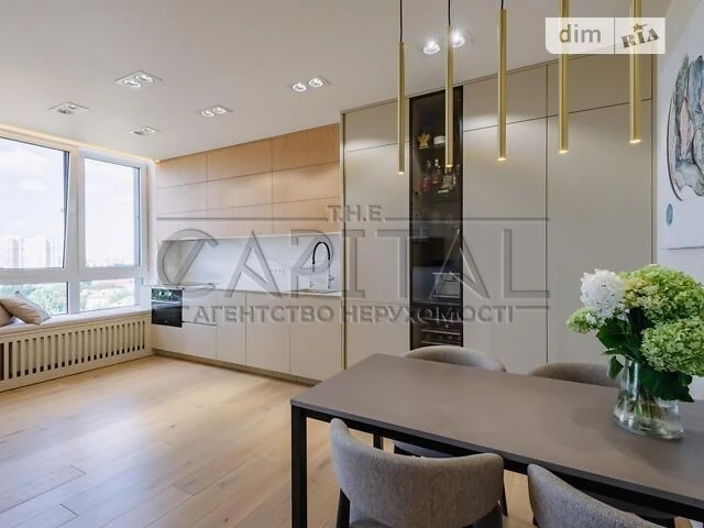 Sale of 2-room apartment 71.5 sq. m. on Mytropolyta Vasylya Lyp street