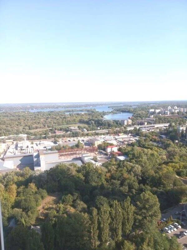 Продається трикімнатна квартира. Голосіївський район, провул