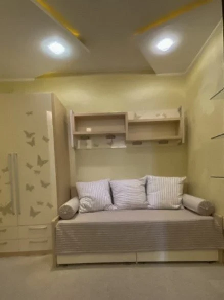 Оренда 3-кімнатної квартири 130 м², Євгена Коновальця вул.,