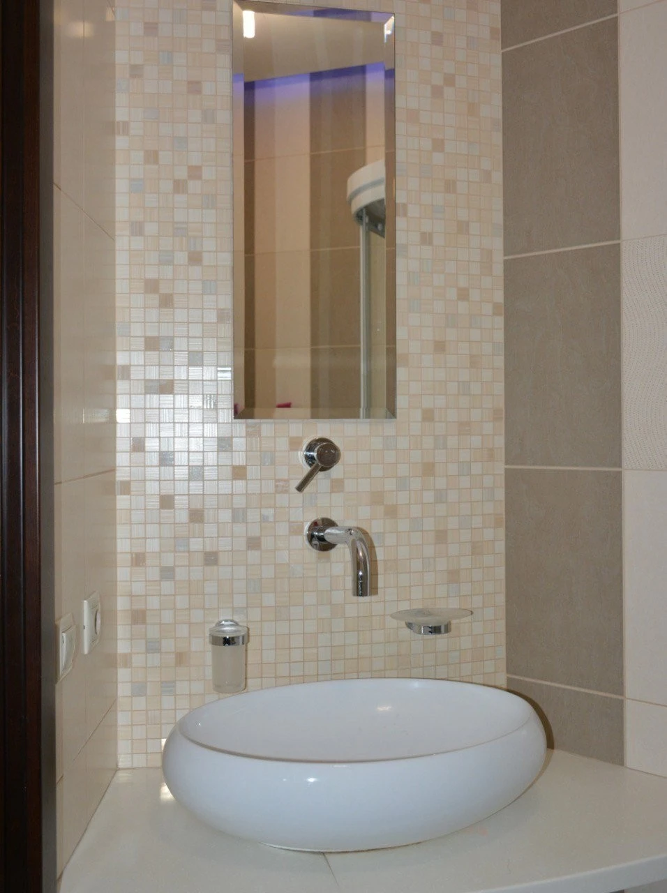 Оренда 3-кімнатної квартири 130 м², Євгена Коновальця вул.,