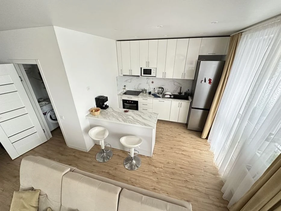 Продам 1 комн кв 60 кв м ЖК Птичка