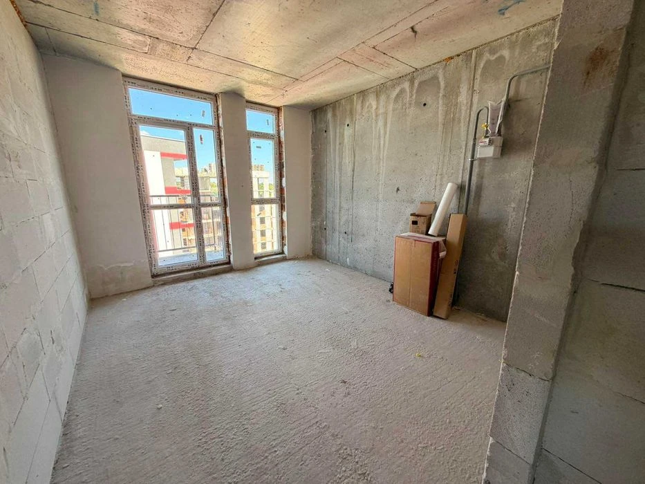 Продаж 3-кімнатної 78 м²  Зданий будинок  Індивідуальне опал