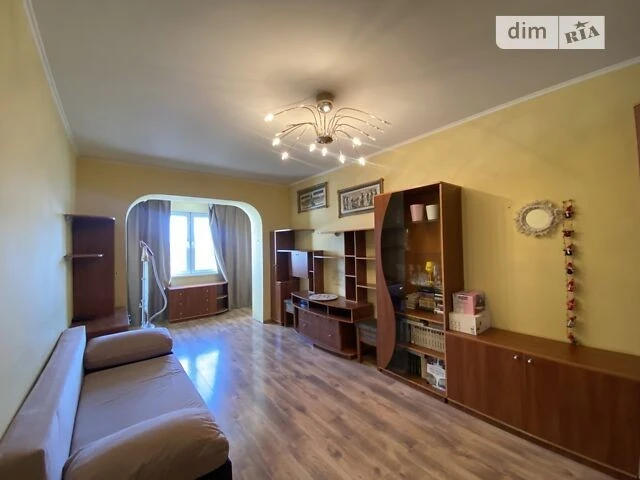 Довготривала оренда 3к квартири на вул. Лятошинського 2 • ID