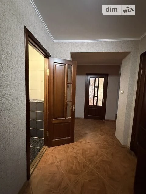 Довготривала оренда 3к квартири на вул. Братів Зерових 14 •