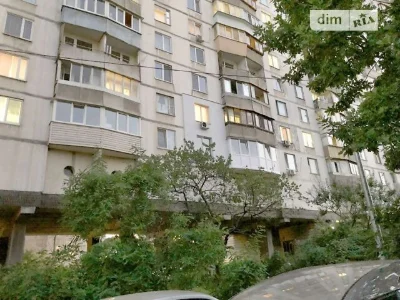 Довготривала оренда 2к квартири на просп. Павла Тичини 13 •