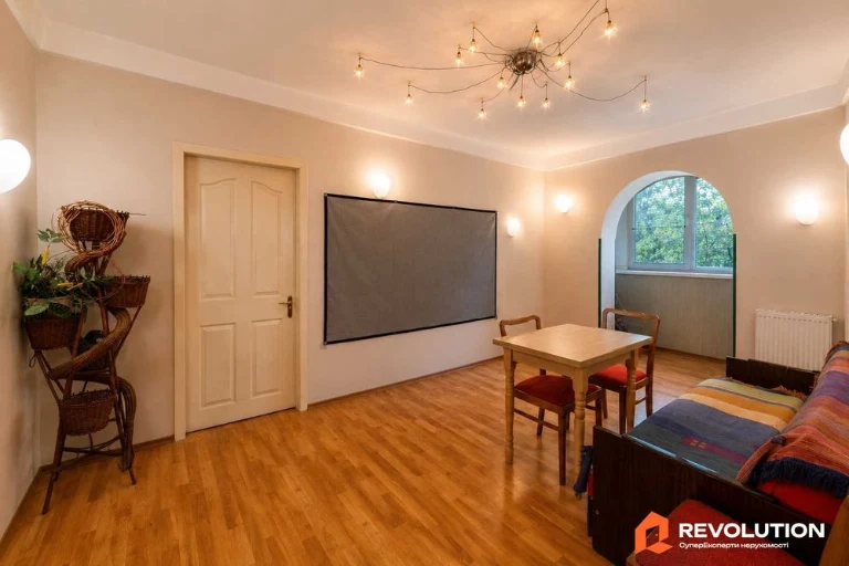 Без комісії. Продаж 3к квартири 64м2, вул. Жмеринська 4 Свят