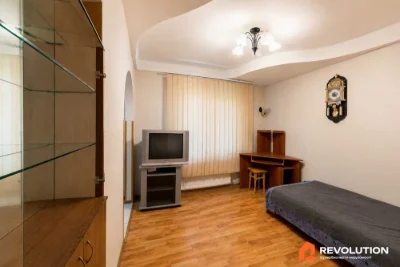 Без комісії. Продаж 3к квартири 64м2, вул. Жмеринська 4 Свят