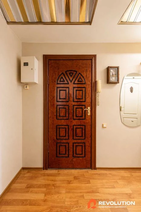 Без комісії. Продаж 3к квартири 64м2, вул. Жмеринська 4 Свят