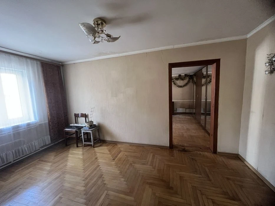 Продам дом б.Гвардейский Центр города