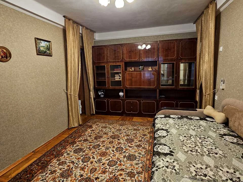 Квартира. Київ, Вифлеємська вул. (Академіка Шліхтера)