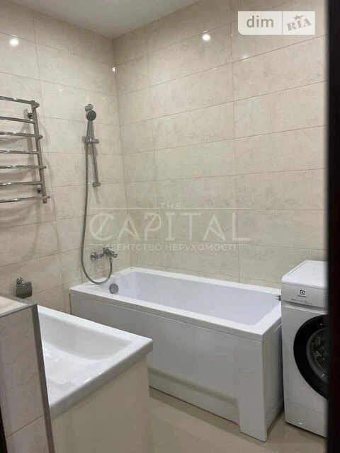 Продаж 3к квартири 105 кв. м на вул. Євгена Харченка 47Б • I