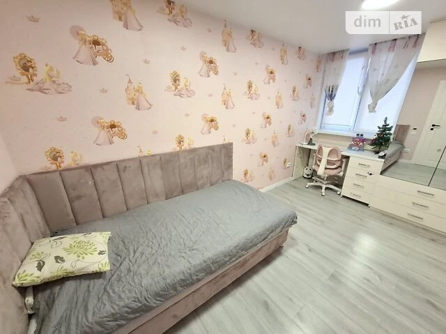 Довготривала оренда 3к квартири на просп. Павла Тичини 6 • I