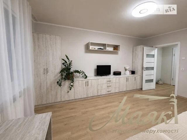 Продаж 1к квартири 48 кв. м на пров. Ясинуватський 11 • ID 3