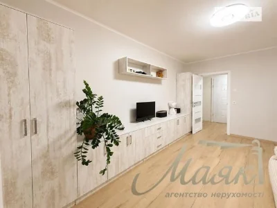 Продаж 1к квартири 48 кв. м на пров. Ясинуватський 11 • ID 3