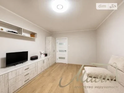 Продаж 1к квартири 48 кв. м на пров. Ясинуватський 11 • ID 3